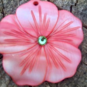 ***4/$20 PINK ABALONE FLOWER PENDANT***4/$20
